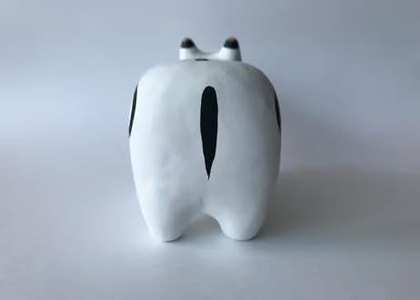 ひげべこ タキシード 赤べこ あかべこ ダリ 諸橋近代美術館 ダリ 赤べこ あかべこ ひげべこ ヒゲベコ
